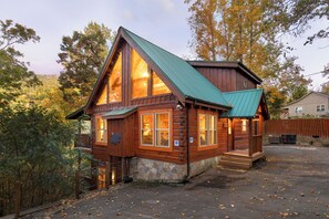 开间 (3 Bedrooms) | 住宿服务设施