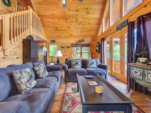 Studio (3 Bedrooms) | Property amenity