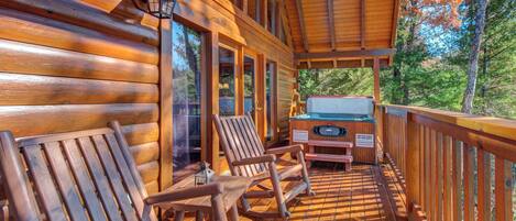 Studio (3 Bedrooms) | Utendørs boblebad