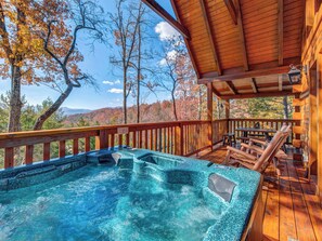 Studio (3 Bedrooms) | Property amenity