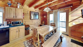Studio (2 Bedrooms) | Property amenity
