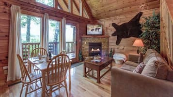 Studio (1 Bedroom) | Property amenity