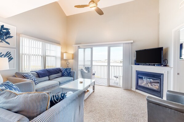 TV, fireplace, DVD player - Bethany Bay Third-Floor Condo with Pool, Tennis Court, & Board Games (Ocean View)