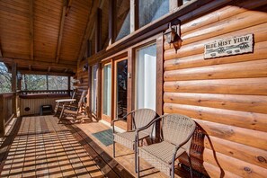 Studio (2 Bedrooms) | Property amenity