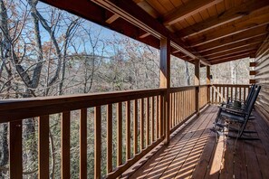 Studio (2 Bedrooms) | Property amenity