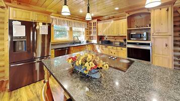 Studio (5 Bedrooms) | Property amenity