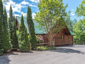 Studio (4 Bedrooms) | Property amenity - Eagles Point Lodge by Jackson Mountain Rentals (Gatlinburg)