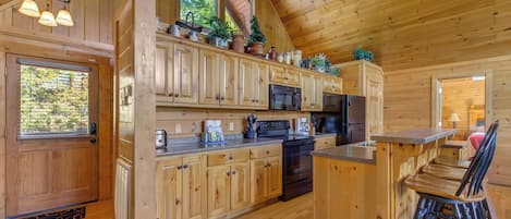 Studio (4 Bedrooms) | Property amenity