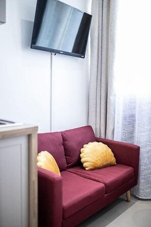 TV