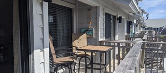 1bd-1bath-sleep4-Townhome 1804 E Gulf Beach Dr Unit K-12-nice gulf view-pool