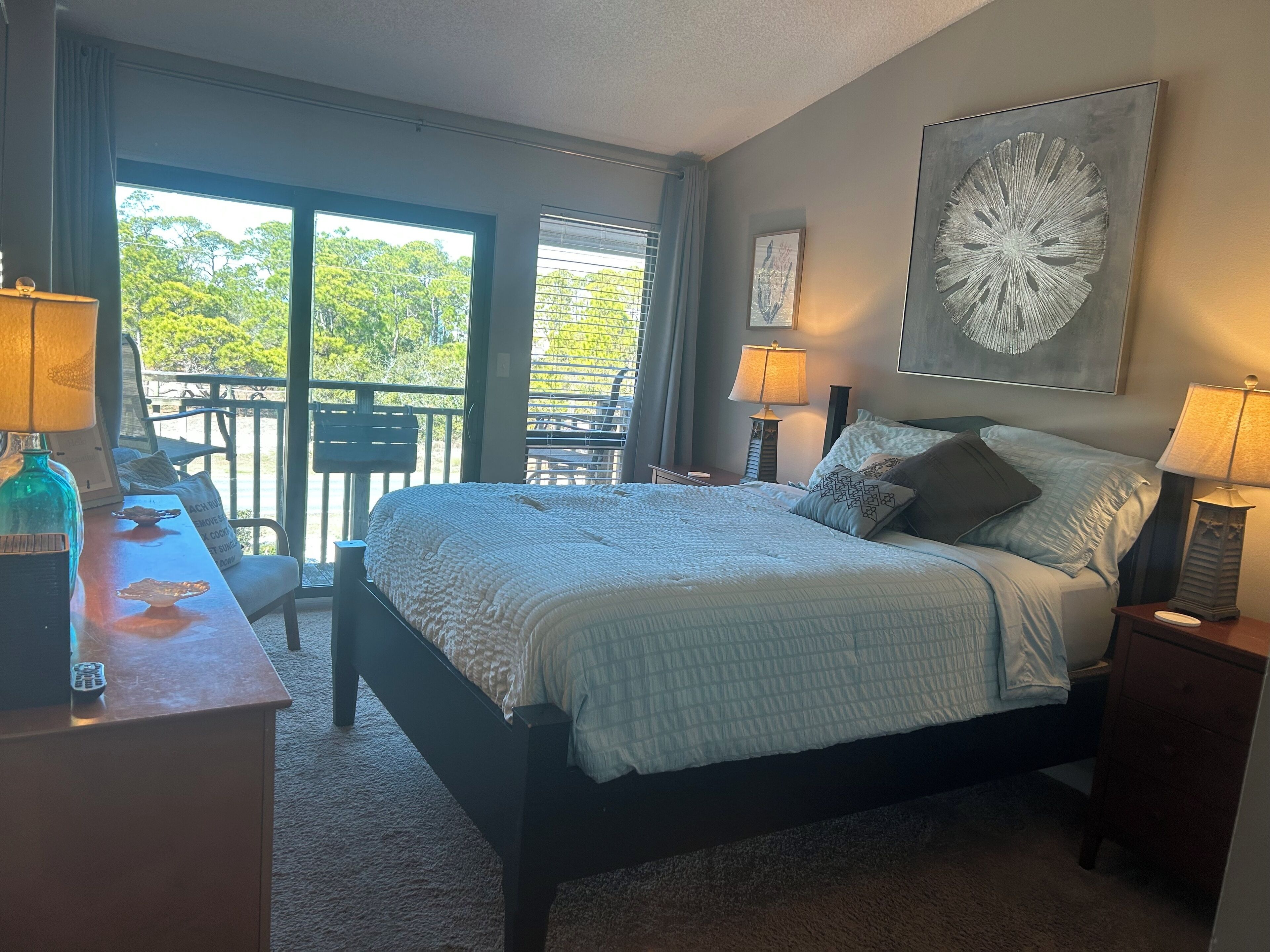 1 bedroom, iron/ironing board, travel crib, WiFi