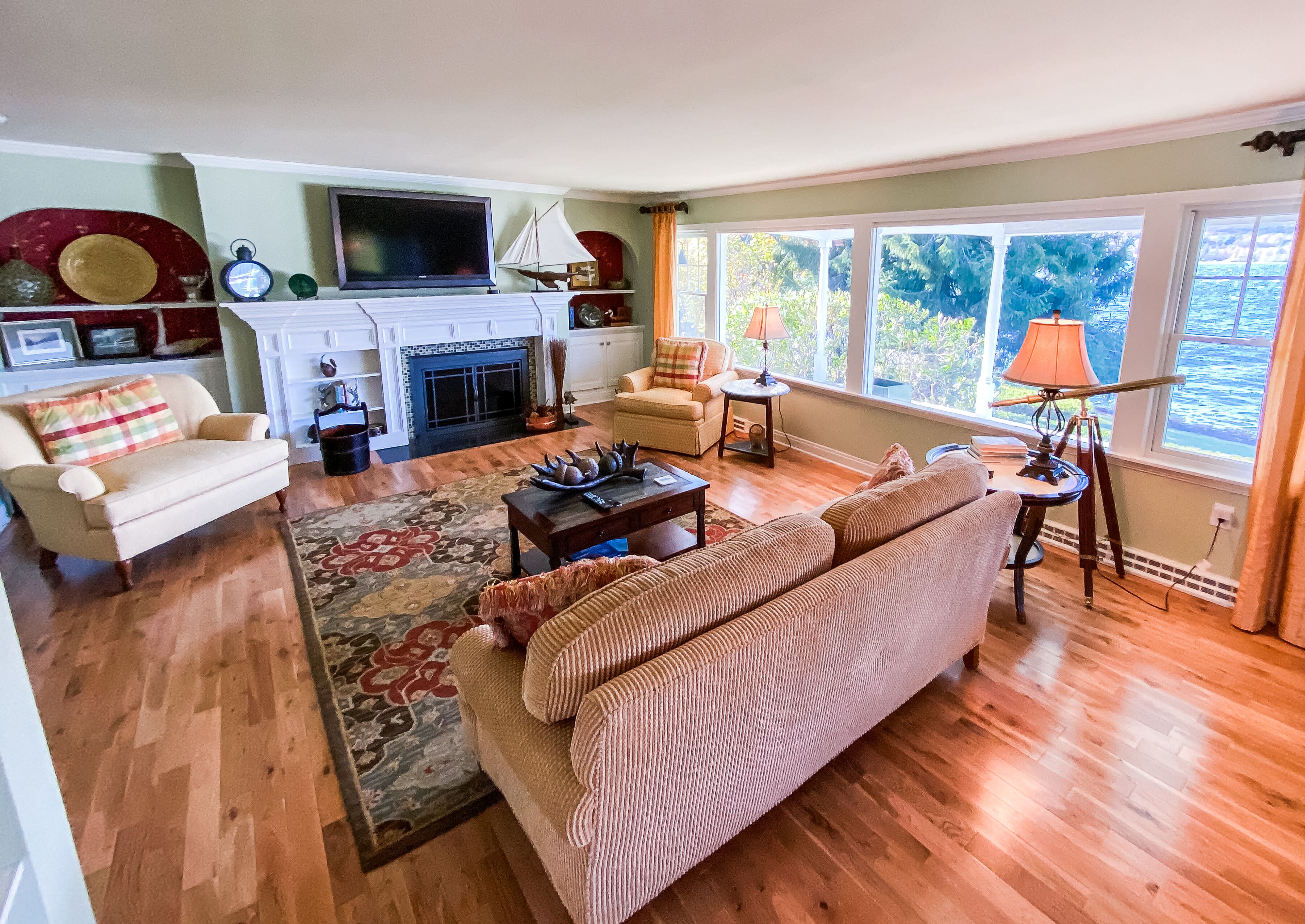 Waters Edge Cove - Lake George-Fall Special 50% off a 3rd night