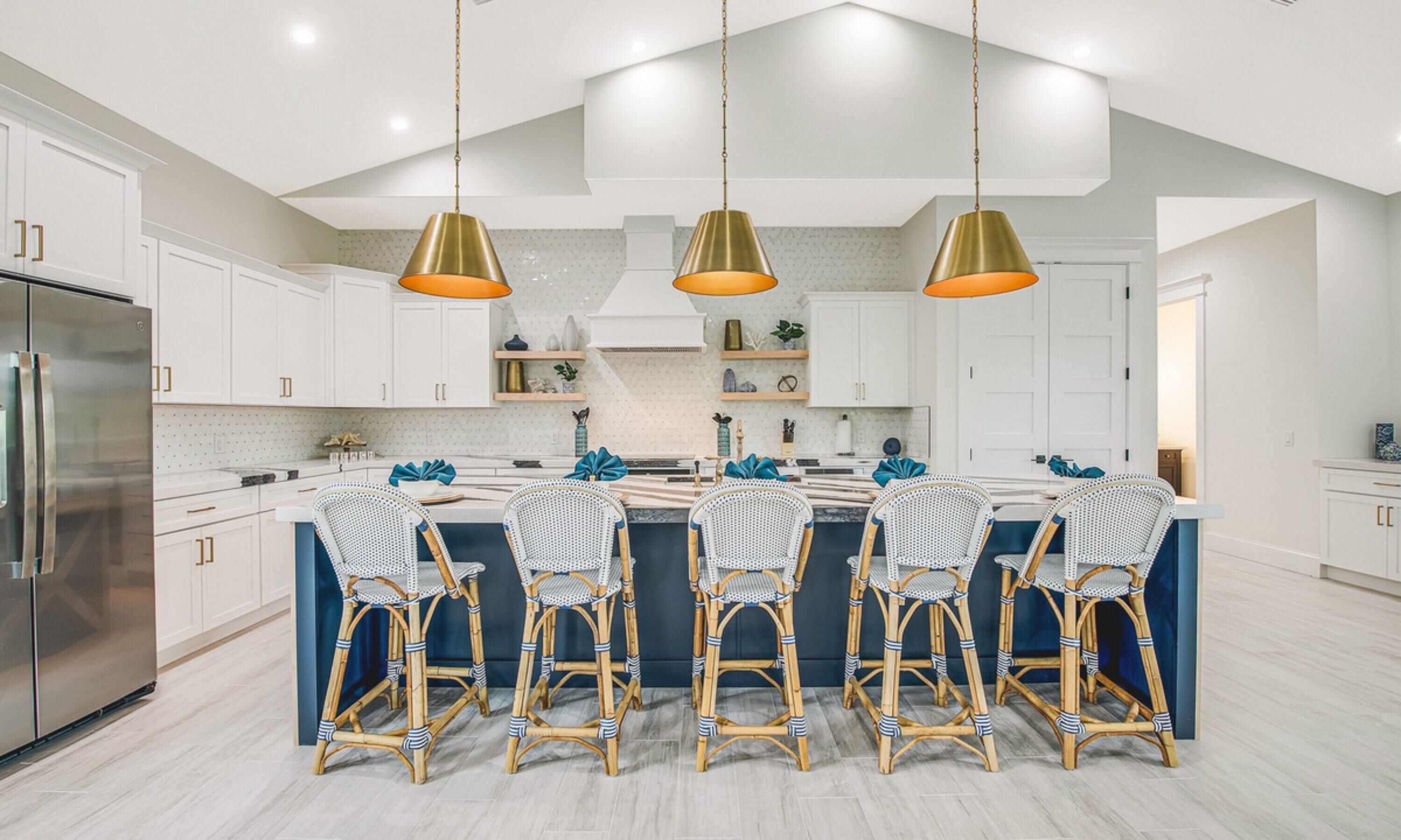 House, 5 Bedrooms | Private kitchen | Fridge, microwave, stovetop, dishwasher