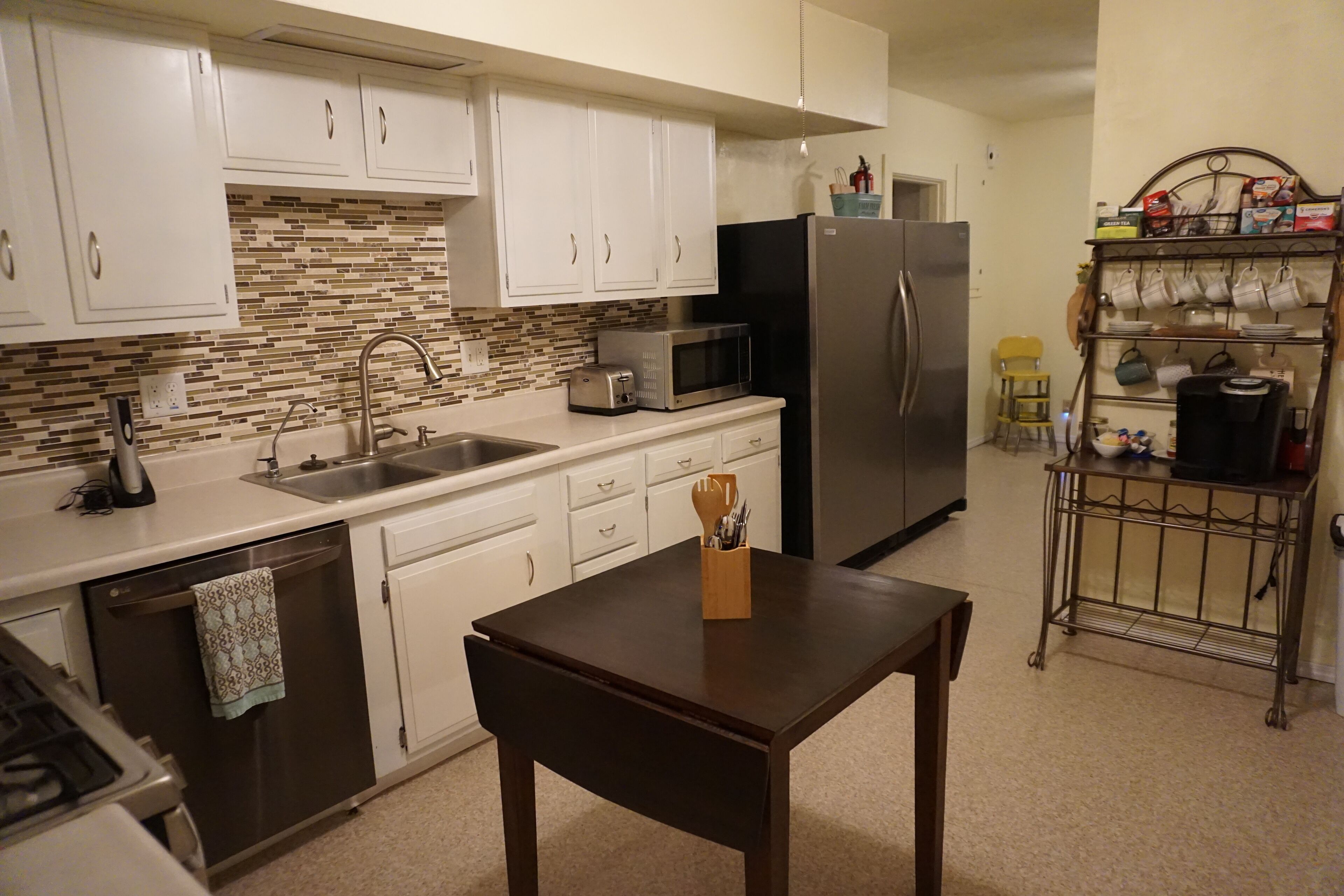 Doc's Farmhouse, Historic 1844 Home