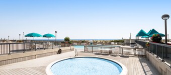 Sea Colony Tennis 1st-floor condo with a gym