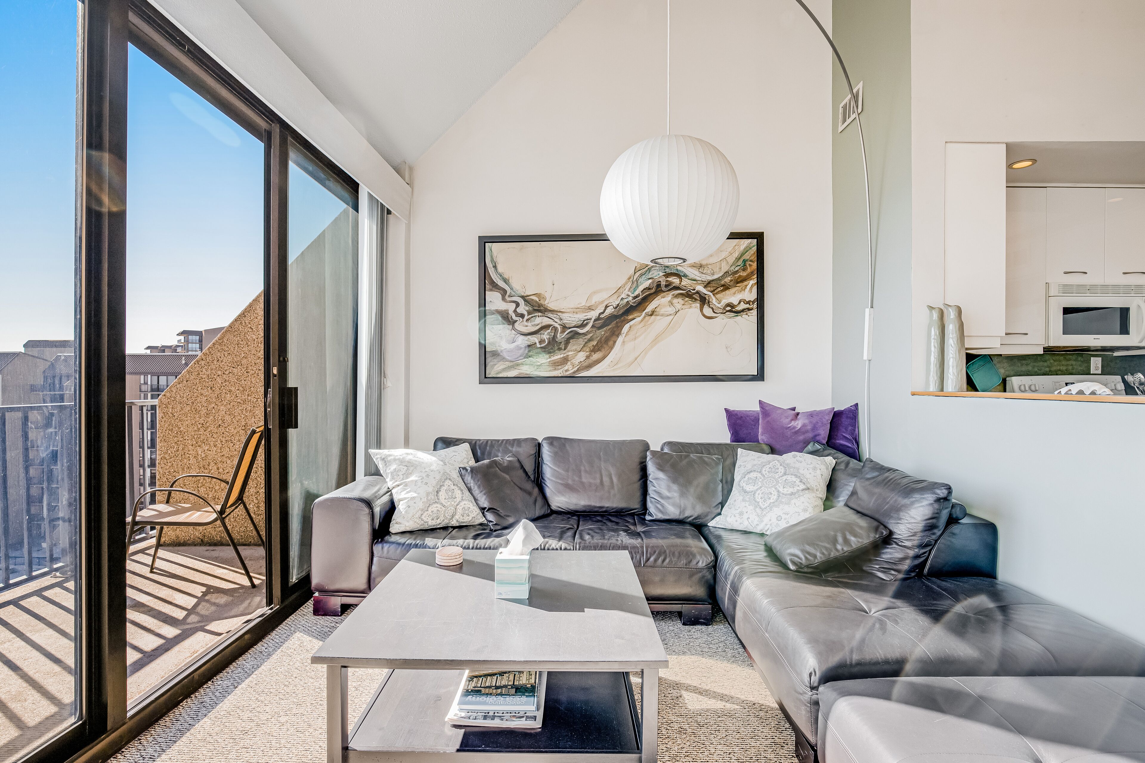 Sea Colony 9th-Floor Condo with Ocean View, Elevator, and Shared Sauna/Gym