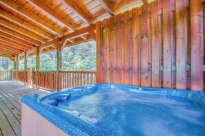Studio (3 Bedrooms) | Property amenity - Hemlock Manor by Jackson Mountain Rentals (Gatlinburg)