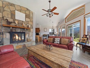 Studio (3 Bedrooms) | Property amenity - High Cotton by Jackson Mountain Rentals (Gatlinburg)