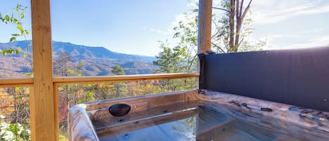 Studio (Multiple Bedrooms) | Property amenity
