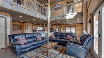 Studio (Multiple Bedrooms) | Property amenity