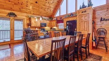 Studio (5 Bedrooms) | Fasilitas properti