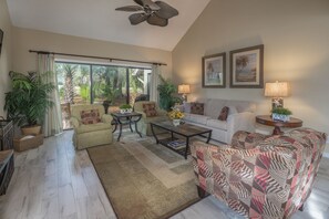 Smart TV - Golf Views Family Villa w/ Deck&BBQ, Complex Pool/Courts, Bikes (Hilton Head Island)