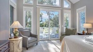 4 bedrooms, free WiFi, bed sheets - Family Home w/ Large Screened Porch | Pool/Spa, Bikes (Hilton Head Island)