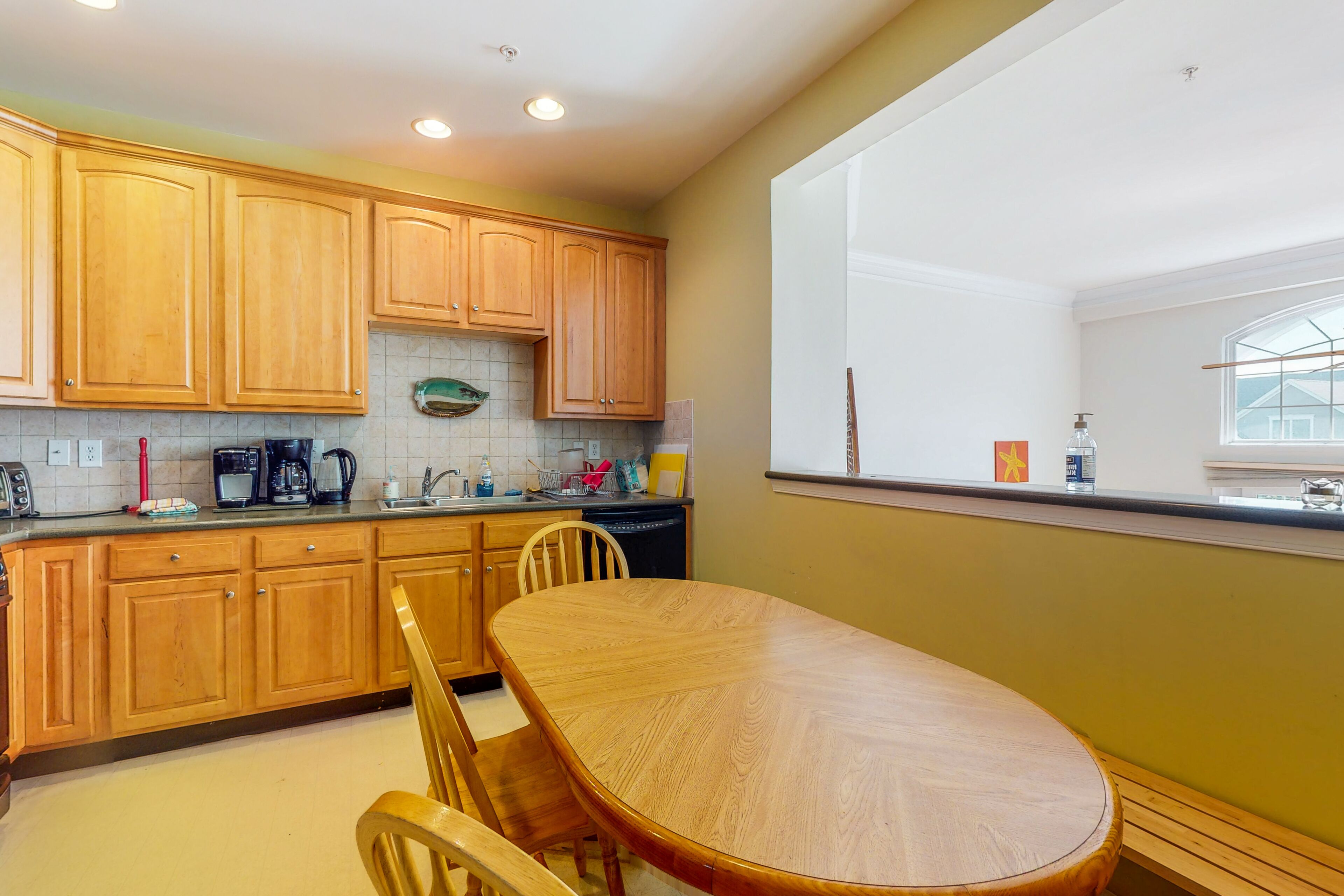 Bayside Bethany Lakes townhouse w/ pools, gym, free WiFi, and tennis