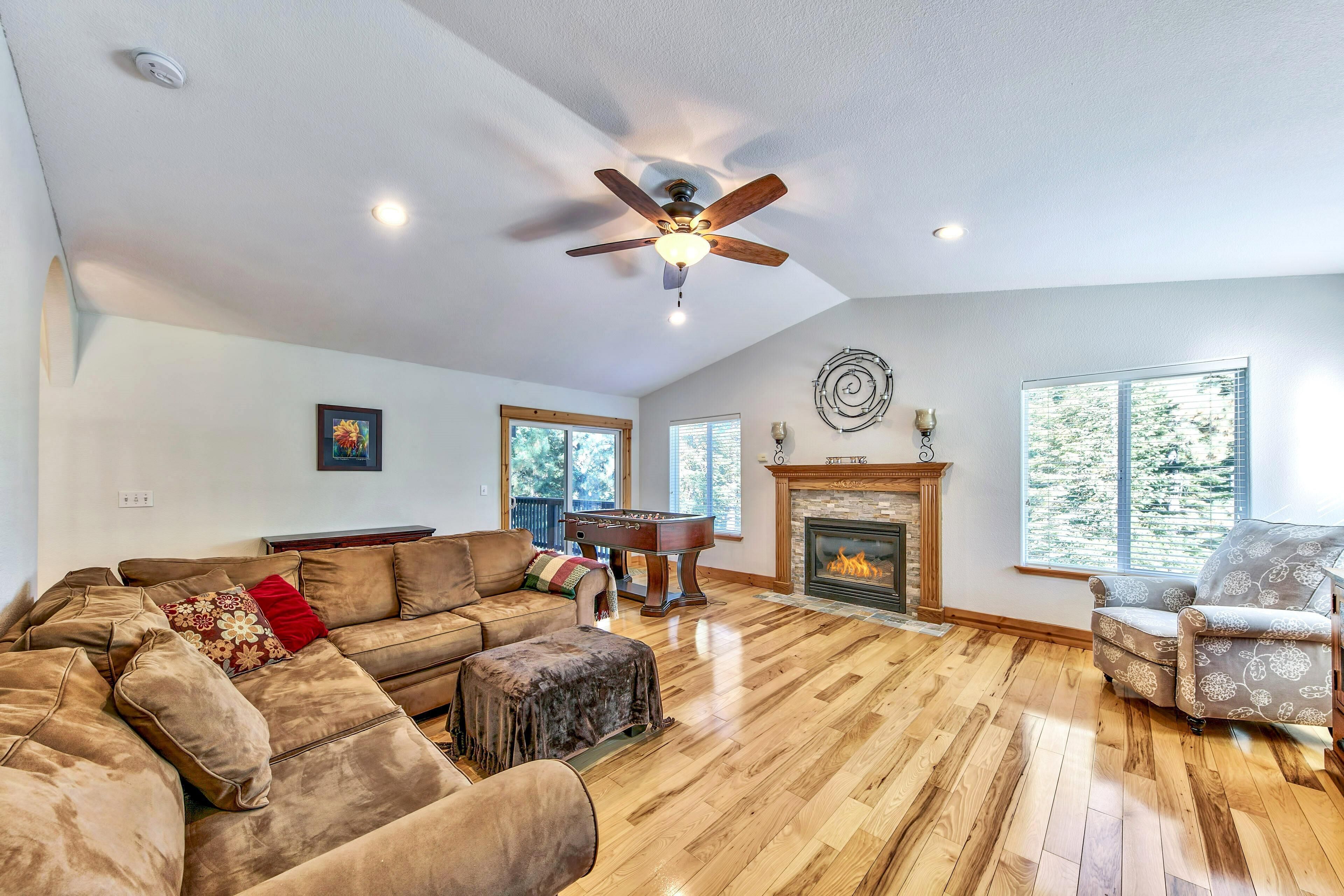 Crystal Lux Villa -4BR, 2.5BA, Hot Tub