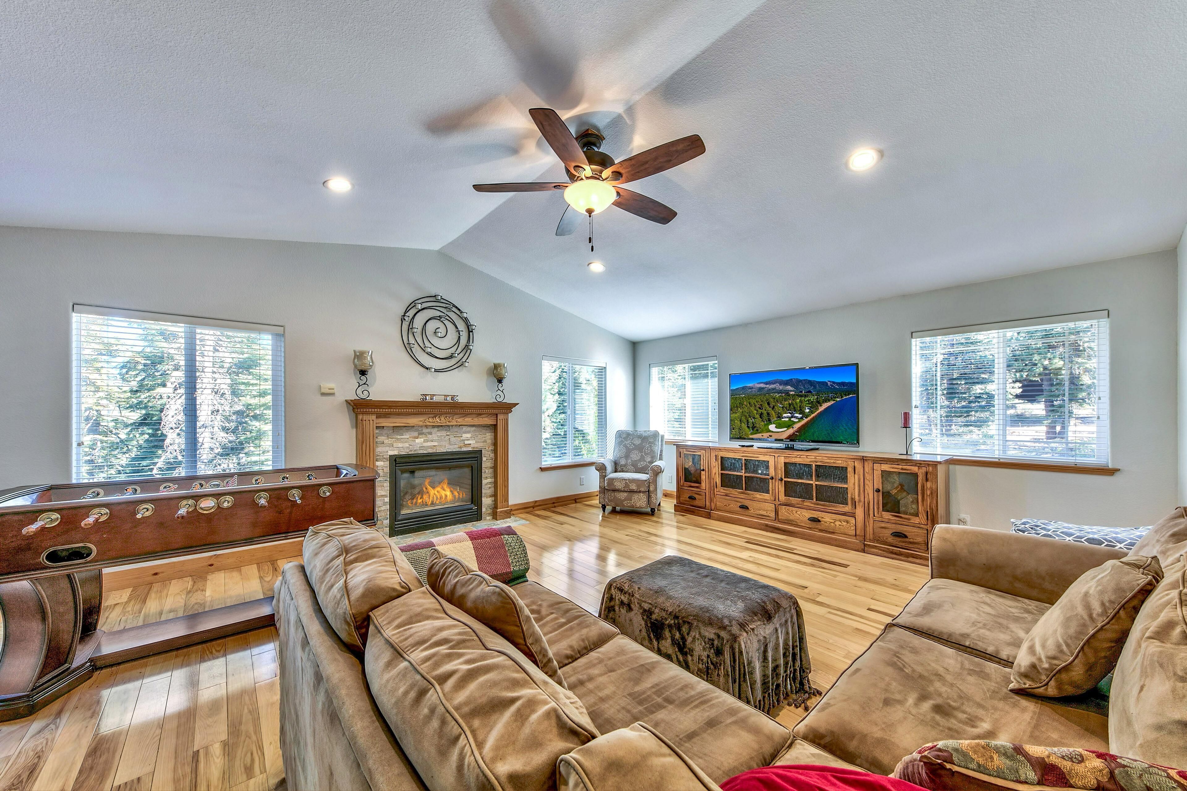 Crystal Lux Villa -4BR, 2.5BA, Hot Tub