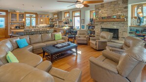 Smart TV, fireplace, table football, offices