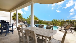 Outdoor dining