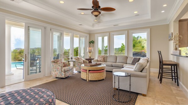 Smart TV, DVD player