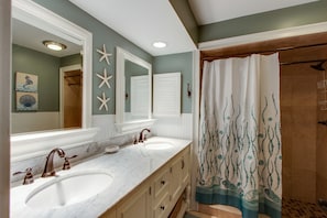 Shower, towels