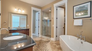 Shower, towels - 9BR Forest Beach Escape w/ Heated Pool, Decks, Game Space, Concierge Services (Hilton Head Island)