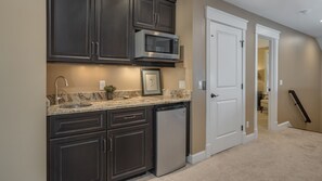 Interior - Luxury Family Home w/ Multi-Decks, Pool & Spa, Walk to Beach, Games (Hilton Head Island)