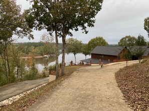 Property grounds - Relax and enjoy our Million Dollar View (Wedowee)