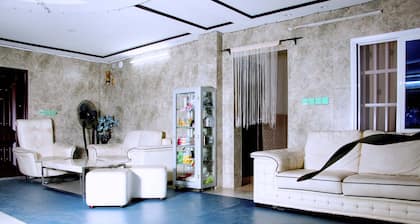 Nora Hotel