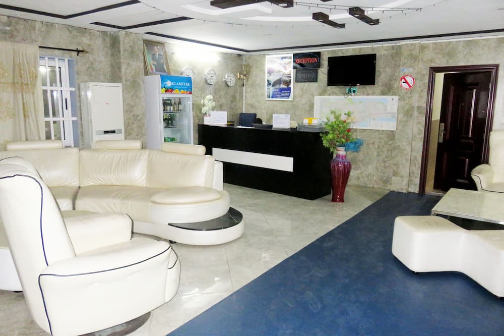 Nora Hotel