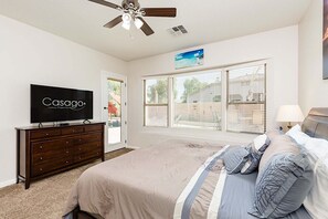 4 Schlafzimmer, Schreibtisch, Bügeleisen/Bügelbrett, kostenloses WLAN