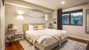 4 habitaciones, tabla de planchar con plancha y internet