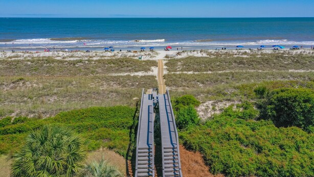 Unclassified image, 1 of 35, button - Beachfront Sea Cloisters Villa w Ocean Views, Balcony & Complex Pool (Hilton Head Island)