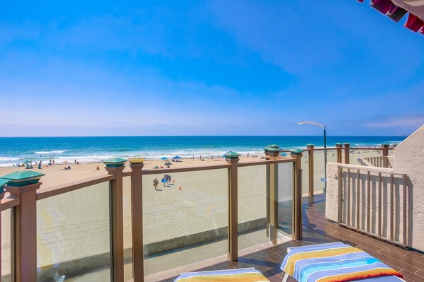 Property grounds - Ocean Watch | 3BR Oceanfront Home + Scenic Balcony (San Diego)