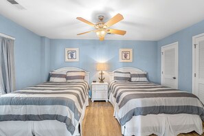 Room - Direct Oceanfront 2BR | Private Balcony, Pool & Sunrise Views (Hilton Head Island)