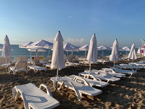 ชายหาด