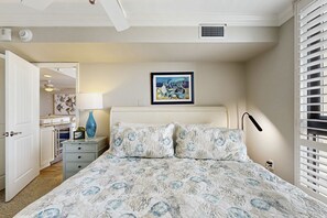 3 slaapkamers, een strijkplank/strijkijzer, internet, beddengoed