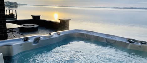 Bain à remous extérieur