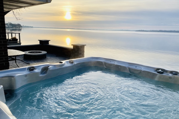 Peaceful Sunrise - enjoy the wildlife with a cup of morning coffee