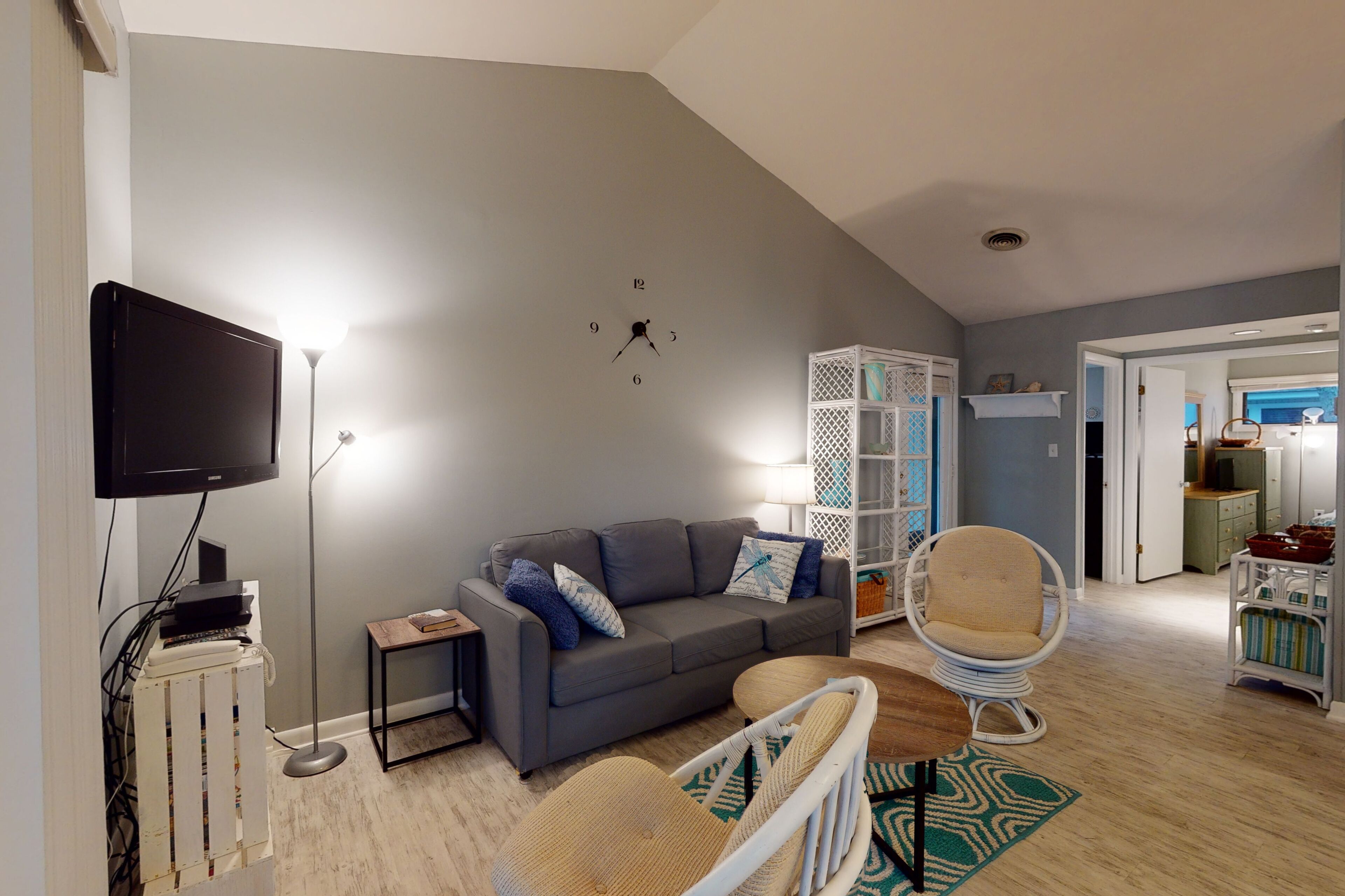 First-floor Sea Colony Tennis condo with pool/basketball court