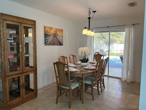 Dining - Escape to Cape Pool Home & Hot Tub Sleeps 6 (Cape Coral)